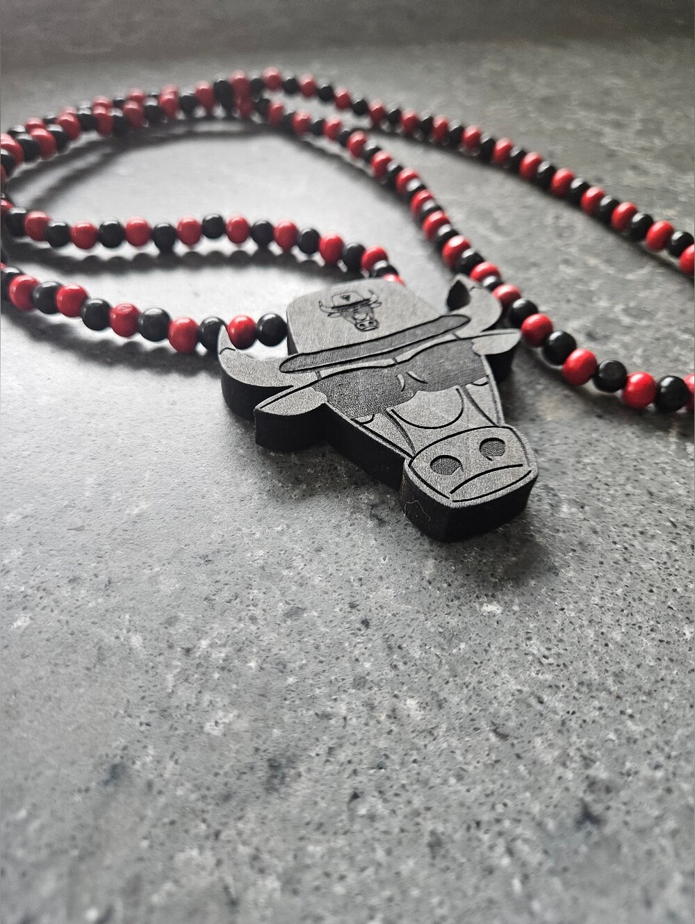 Chicago Bulls Good Wood NYC Wooden Bead Necklace Black Red NBA Pendant